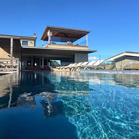 Villa De Luxe Surplombant La Mer, Piscine Suspendue Pianottoli-Caldarello  Luaran gambar